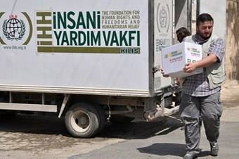 Türk STK'ları yardıma muhtaçlara el uzattı