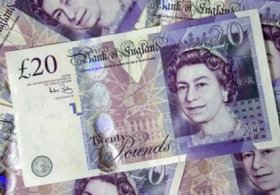 İngiltere Plastik Paraya Geçiyor