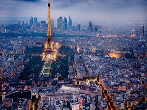 Paris’te, sokaklarda alkol içme yasağı getirildi