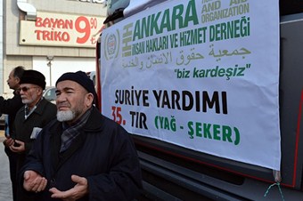 İHH'dan Suriye'ye 5 tır yardım