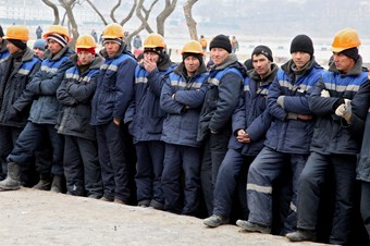 Yabancı işçiler Rusya’dan 15 milyar dolar çıkardı