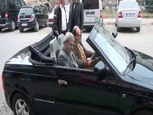 Elektrikli otomobiller yok satıyor!