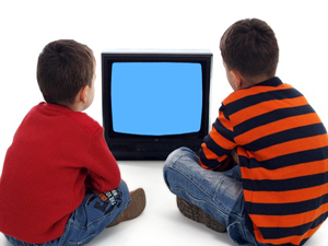 Çocuk Kendini Televizyonda İzlediği Karakterin Yerine Koyuyor