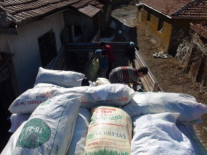 Yozgat’tan Suriyeli sığınmacılara 2 TIR dolusu yardım