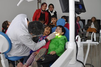 Anaokulu öğrencilerine ağız ve diş sağlığı taraması