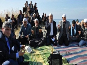 İskenderun'da çiftçiler yağmur duasına çıktı