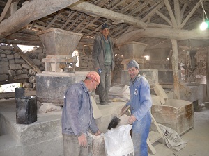 300 yıllık su değirmeni teknolojiye meydan okuyor