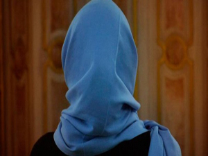 Alman gençlerin yüzde 70'i başörtü yasağına karşı