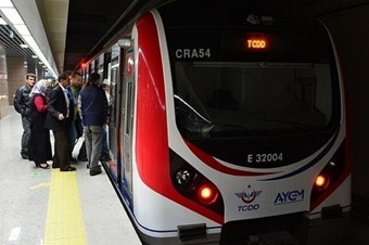 Marmaray'la taşınan yolcu sayısı 10 milyona yaklaştı