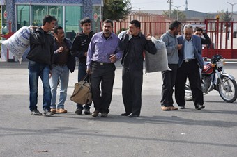 Suriyelilerin Türkiye'ye geçişleri arttı