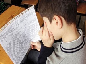 Velilere uyarı: Karne için çocuklarınızı suçlamayın