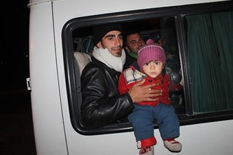 400 Suriyeli çadır kente yerleştirildi