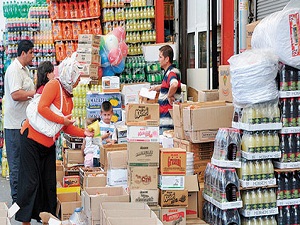 Esnafın beklediği perakende yasası başka bahara