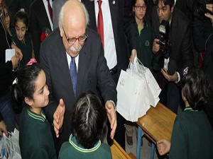 Bakan Avcı karne dağıttı! Velileri uyardı