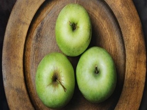 Günde bir elmayla 'şeker'e yakalanma