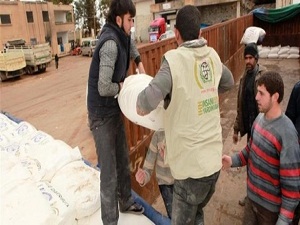 İHH-AYDER'den Suriye'ye 62. yardım tırı