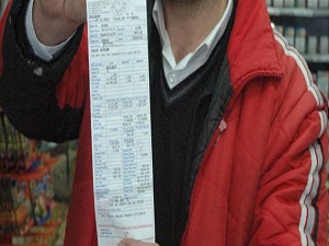 Özel elektrik vatandaşı fena çarptı