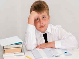 Zorla ders çalıştırılan çocuk başarılı olamaz