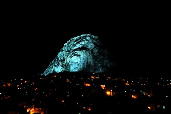 Karahisar Kalesi son teknolojiyle aydınlatıldı