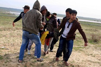 İsrail askerleri Filistinlilere ateş açtı