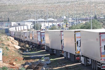 Cilvegözü'nde TIR kuyruğu 40 km'ye ulaştı