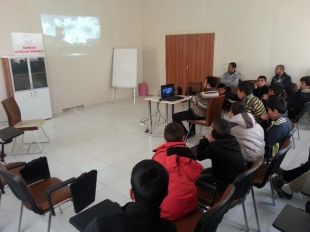 Öğrenciler tatilde Said Nursi filmi izledi