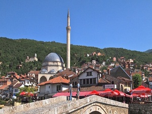 Ezana kısıtlama getirilmesi kırmızı çizgimizdir