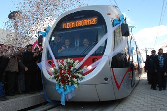 Beyazşehir ve İldem'de raylı sistem sevinci