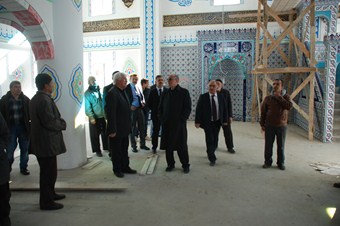 600 kişilik camiyi imece ile usulü ile bitirdiler