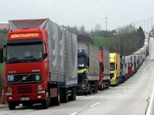 Geçiş belgesi arttı tır karnesi azaldı