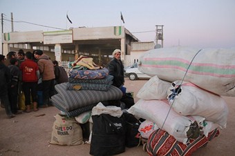 Esed'in zulmünden toplu kaçışlar devam ediyor