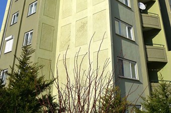 Apartman aidatını ödemeyen yandı