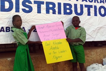 Öğrencilerden Nijeryalı arkadaşları için yardım kampanyası