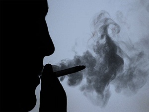 Kesintisiz ve rahat bir uyku için sigara bırakılmalı