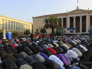 Atina’da cami için sona doğru