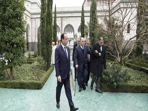 Hollande’dan Müslüman açılımı