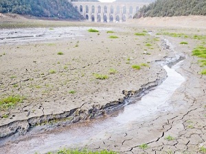 Alibeyköy çatladı