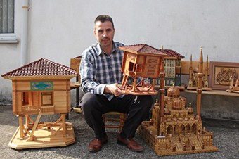 Yöresel mimariyi minyatürde yaşatıyor