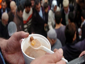 4 bin Suriyeli'ye günlük sıcak yemek