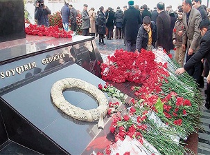 Azerbaycan, Hocalı şehitlerine ağladı