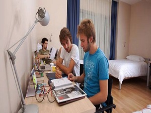 Üniversite yurtları KYK'ya bağlanıyor