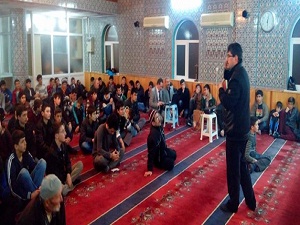 Gençler camilere sığmıyor