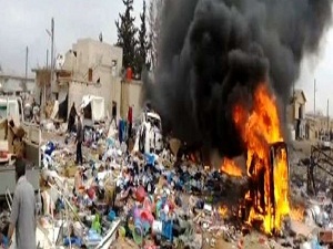 Esed pazar yerini bombaladı