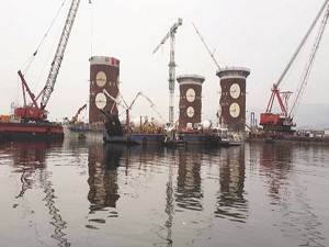 Körfez yolu yarıladı