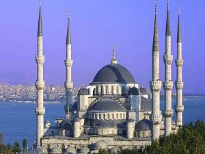 Yaşlı ve engelliler için camiye asansör kolaylığı