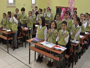 62 bin Suriyeli Türkiye’de eğitime görüyor