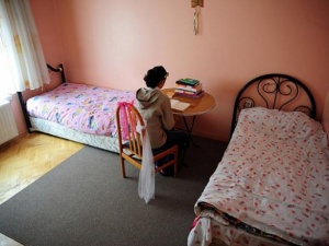 Çocuk bakım evlerine standart