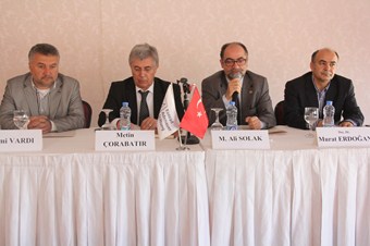 Suriyeli göçmenlerin Türkiye'deki yaşam standartları tartışıldı