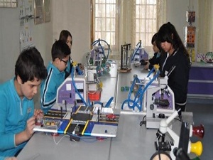 Küçük ellerden büyük işler