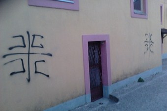 İslam Birliği Meclisi binasına Boşnaklar'ı tehdit içerikli yazılar yazıldı